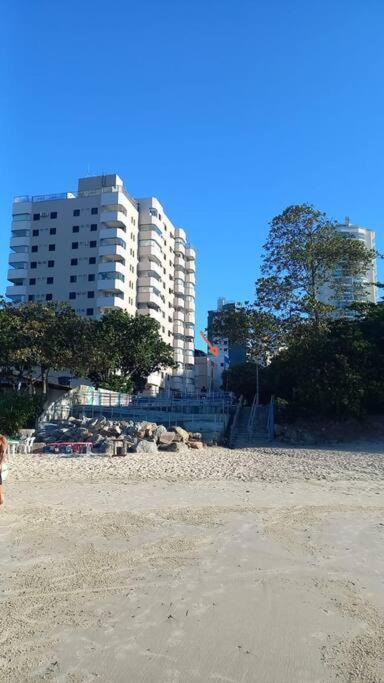 Apto Praia Do Tombo Guarujá Esterno foto