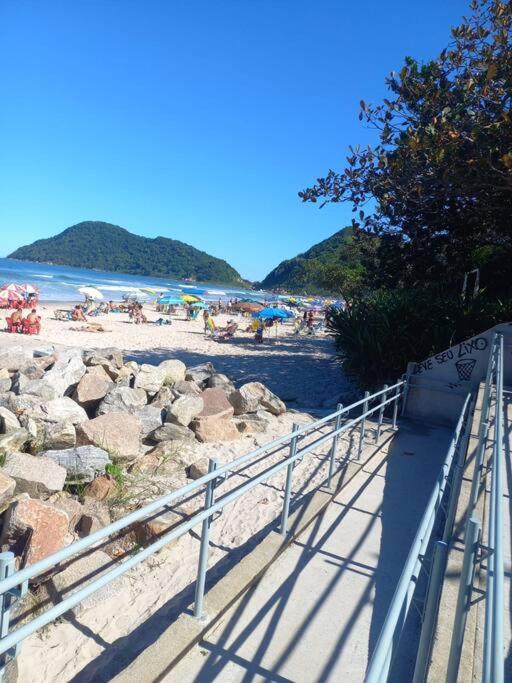 Apto Praia Do Tombo Guarujá Esterno foto